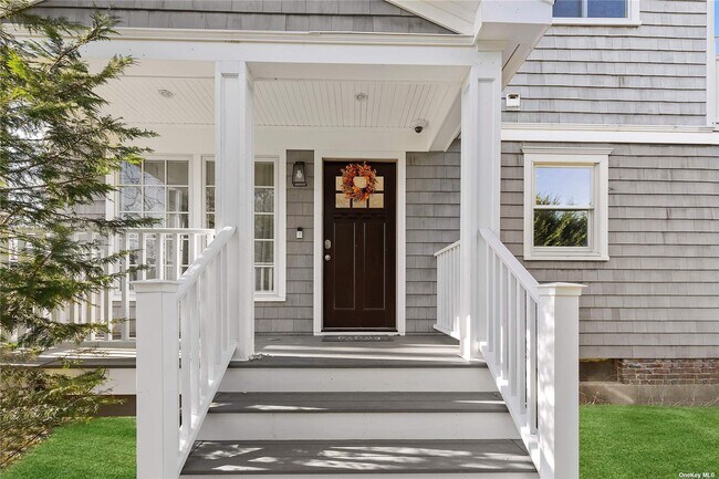 Foto del edificio - 310 Montauk Hwy