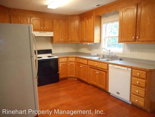 Building Photo - 3 br, 2 bath House - 2029 Bristol Parkway