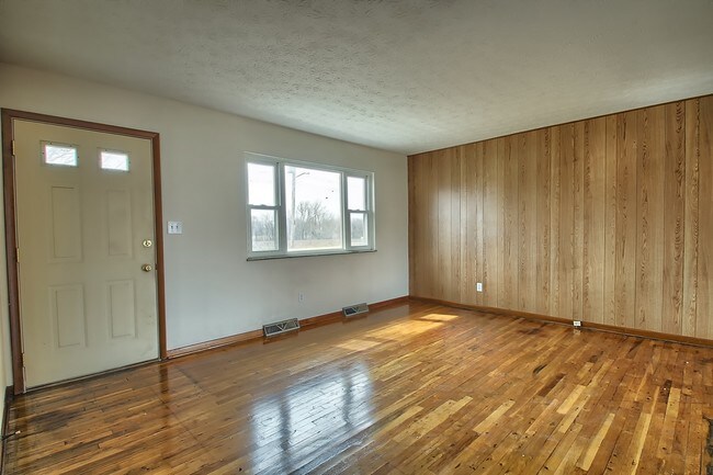 Foto del edificio - 580 Williams Rd