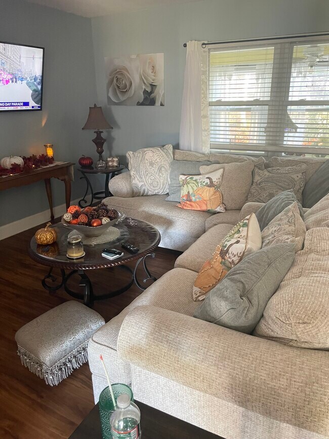 Foto del edificio - 76F Dorchester Dr