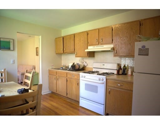 Primary Photo - 35 Grove St