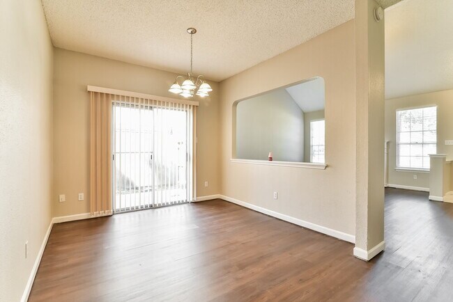 Building Photo - 8123 Summer Trail Dr