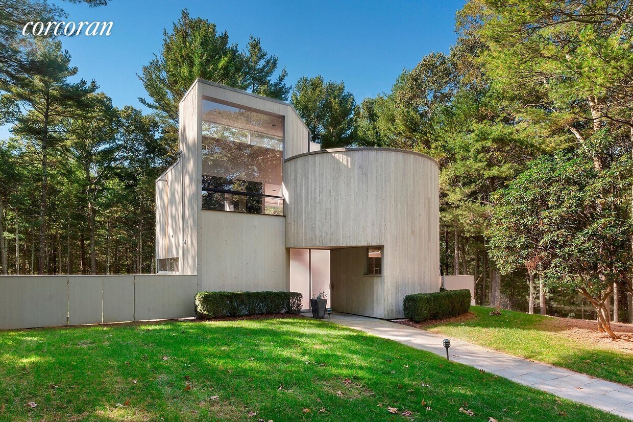 Foto principal - 19 NW Landing Rd