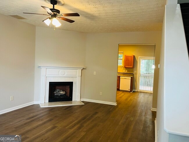 Building Photo - 4014 Carisbrook Dr