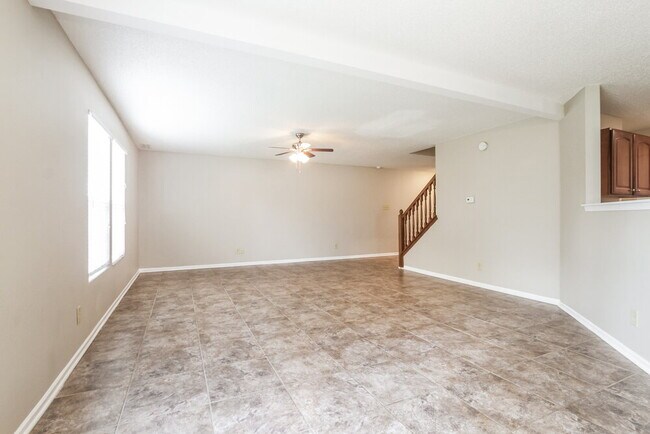Foto del edificio - 9047 Bainbridge Dr