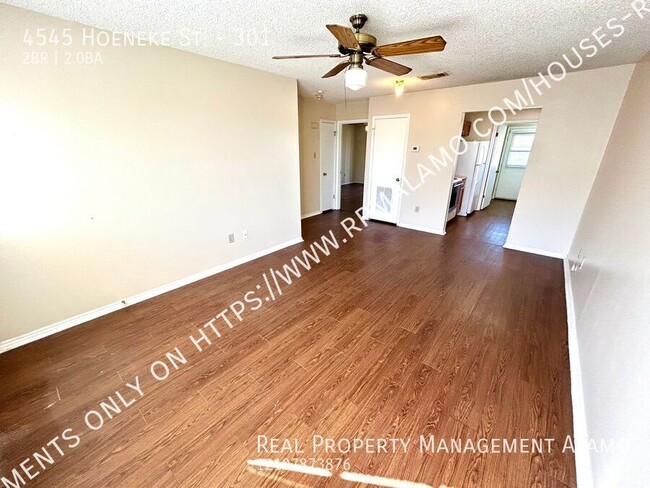 Building Photo - Available NOW! Spacious 2 Bedroom 2 Bath U...