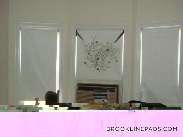Foto del edificio - 1223 Beacon St