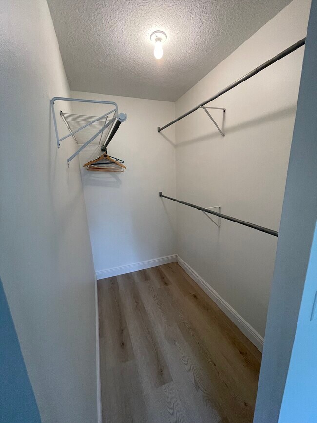 Foto del edificio - 2441 SW 82nd Ave