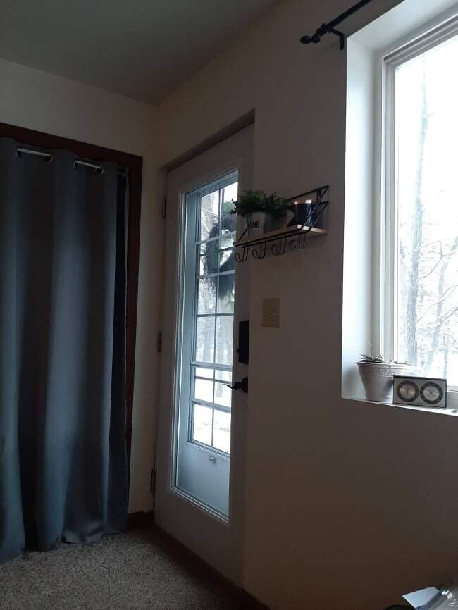 Foto del edificio - 704 Ware St