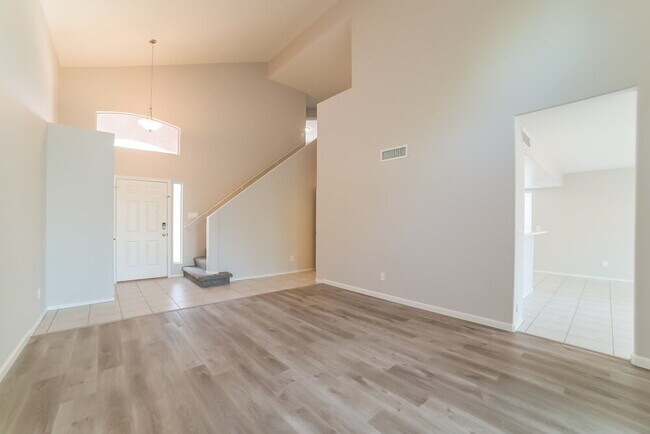 Building Photo - 3929 E Wescott Dr