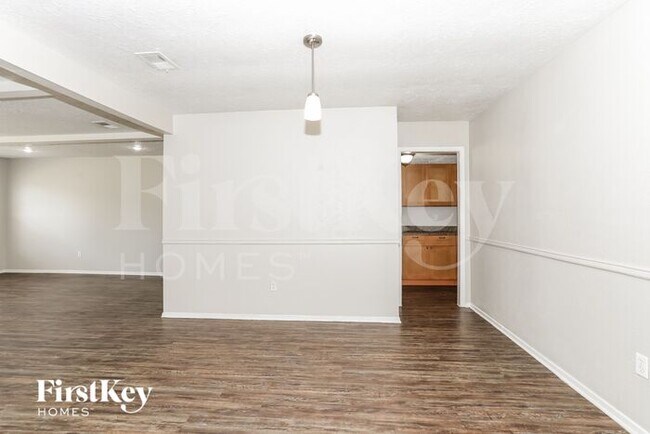 Building Photo - 22519 Rockgate Dr