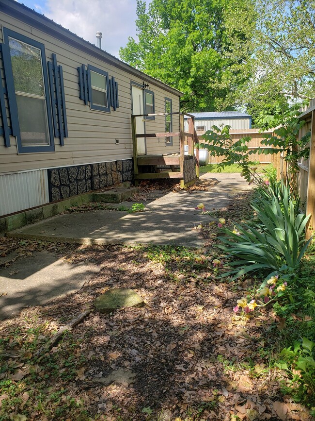 Building Photo - 107 Eagle Lane