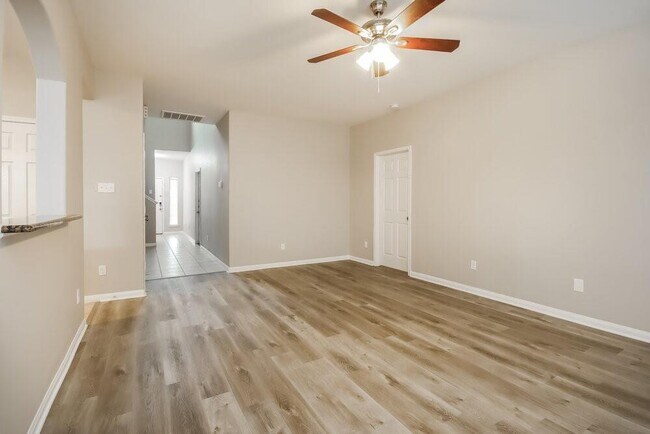 Foto del edificio - 10296 Stone Gate Dr