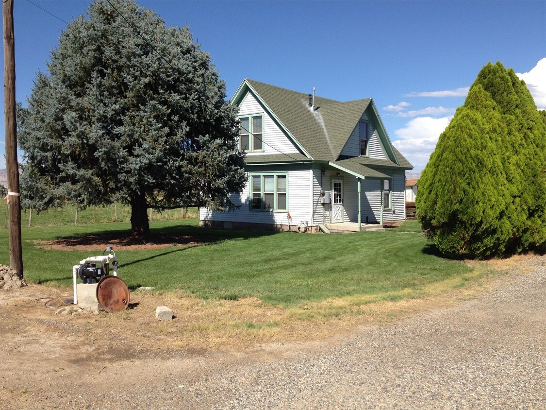 Primary Photo - 1124-1120 20 Rd