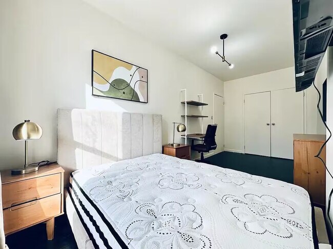 Foto del edificio - HUGE Room, 3 blocks to Prospect Park, HDTV #471