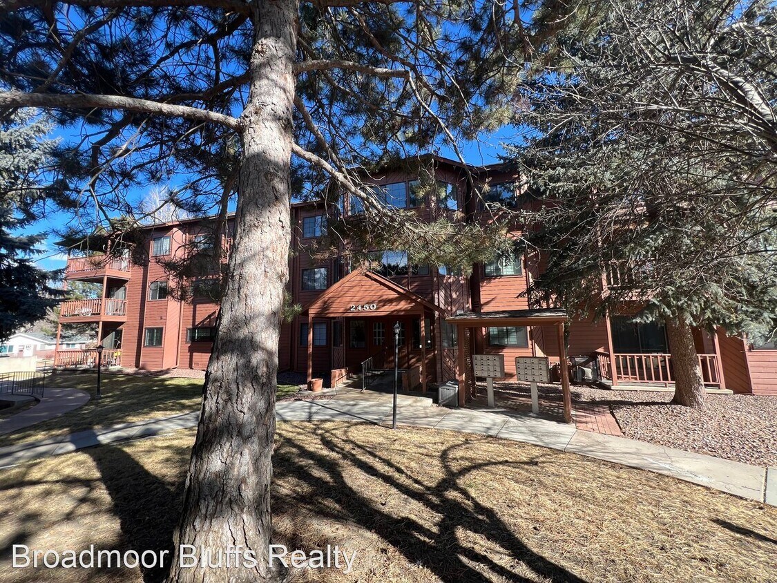 Primary Photo - 2 br, 2 bath House - 2450 Palmer Park Blvd...