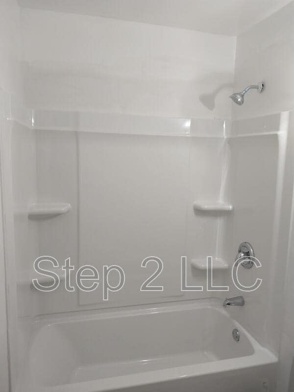 Building Photo - 18420 Parkmount Ave