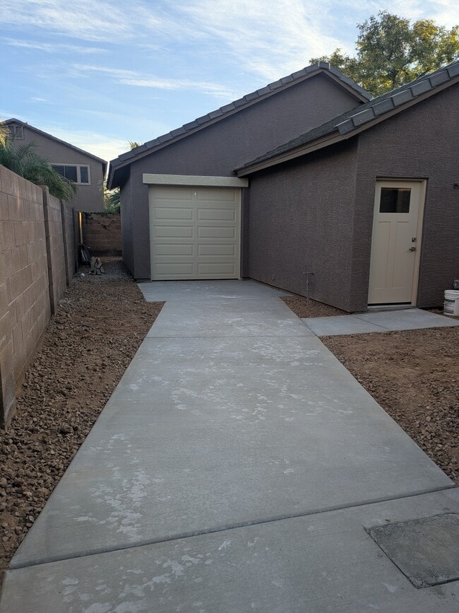 Photo - 14339 W Desert Hills Dr House