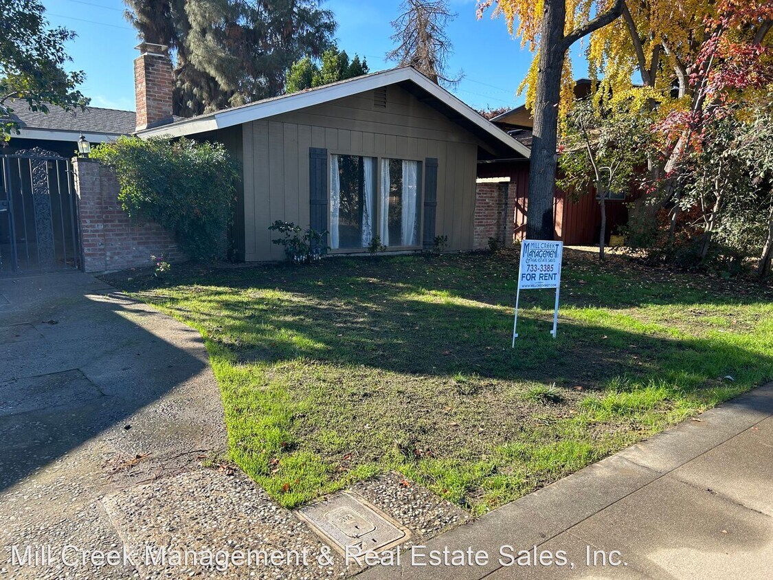 Foto principal - 3 br, 2 bath House - 523 W Howard