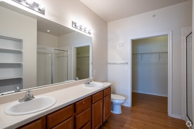 2 habitaciones, 2 baños - 1106 pies cuadrados - Cypress Creek at Wayside Drive Apartment H...