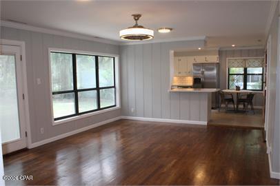 Foto del edificio - 4917 Hensey Ave