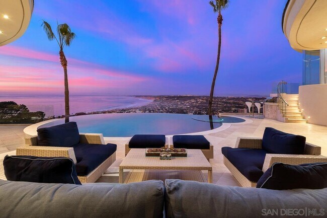 Foto del edificio - 7455 Hillside Dr