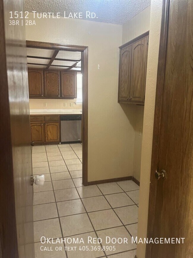 Foto del edificio - 1512 Turtle Lake Rd