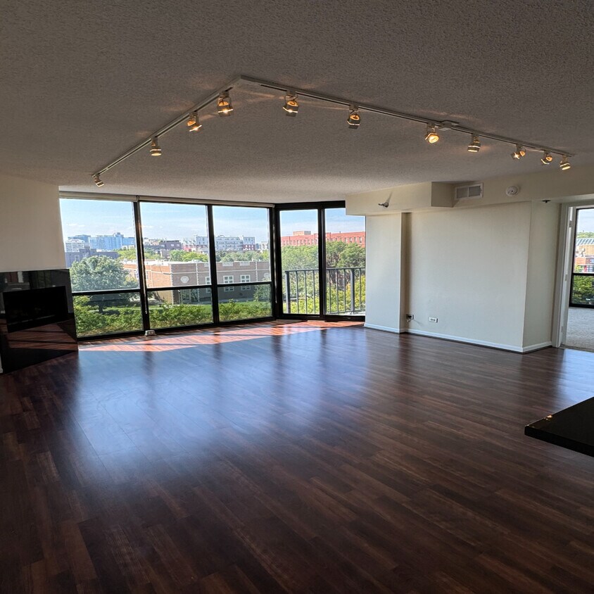 Foto principal - 1309 N Wells St