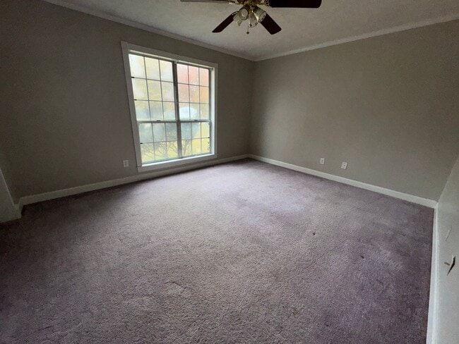 Building Photo - 2 Bedroom, 1 Bathroom - Home in Garden Lakes!