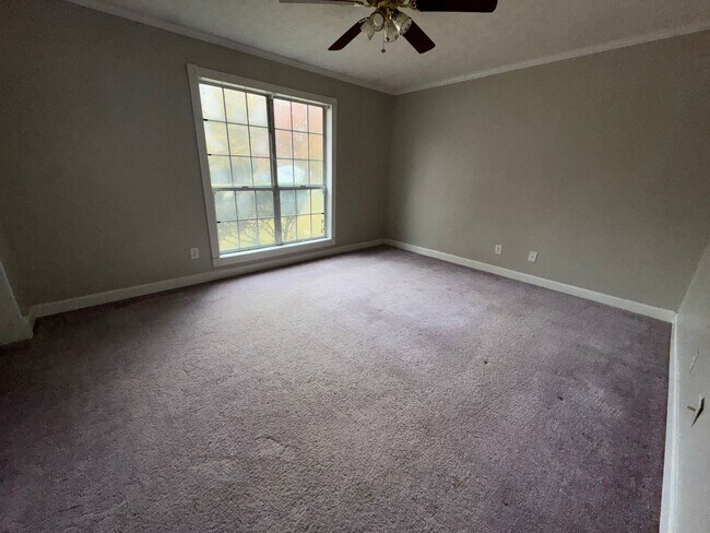 Foto del edificio - 2 Bedroom, 1 Bathroom - Home in Garden Lakes!