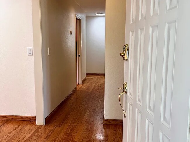 Foto del edificio - 3120 Silbury Ct