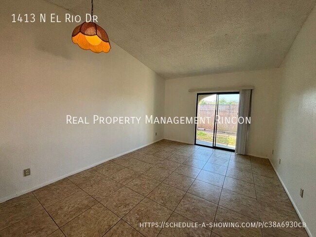 Building Photo - 1413 N El Rio Dr