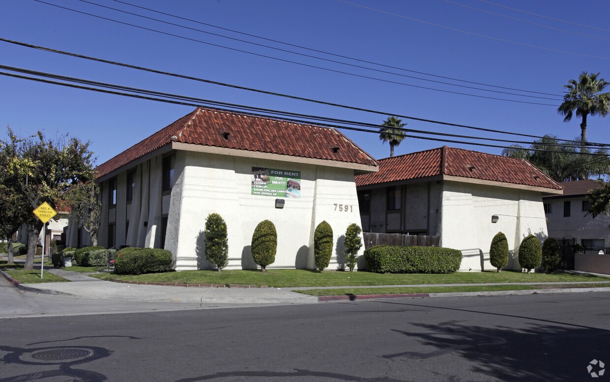 7591 Franklin Apartments in Buena Park, CA