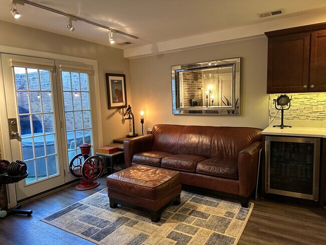 First floor family room - 1846 N Hudson Ave
