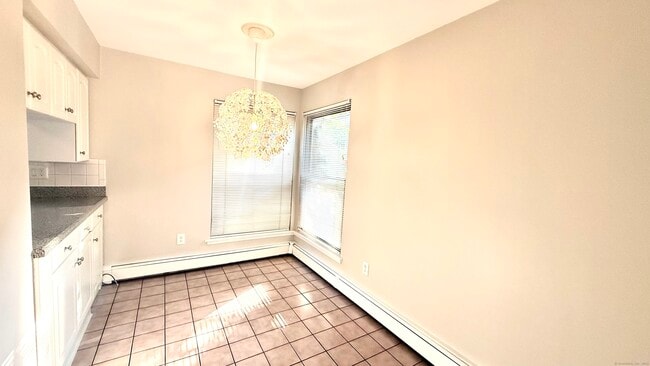 Building Photo - 16 Clemens Ct