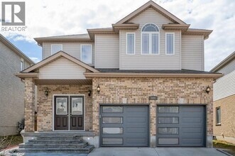 Building Photo - 609 Woolgrass Ave