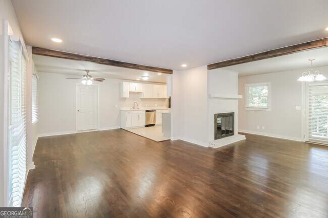 Foto del edificio - 5479 Brownlee Rd SW