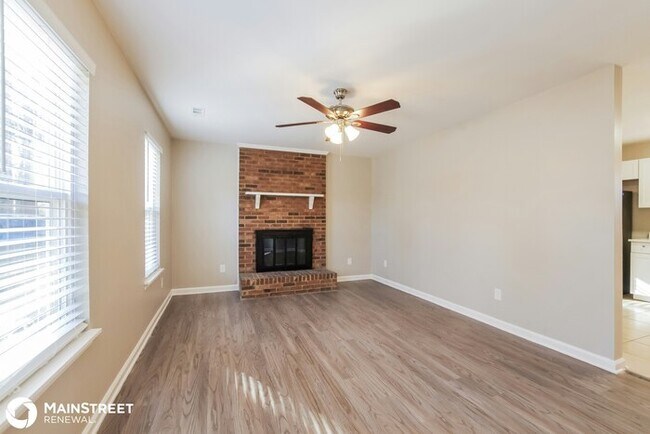 Building Photo - 5814 Carved Oak Cir