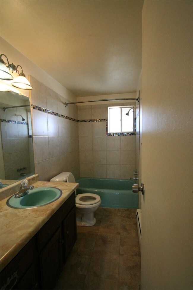 Building Photo - 5225 Balsam St