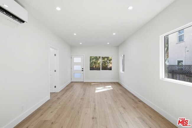 Building Photo - 5915 Barton Ave