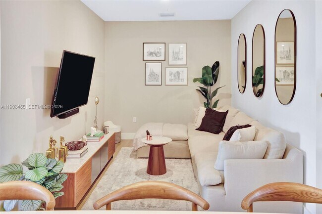 Foto del edificio - 8005 NW 104th Ave