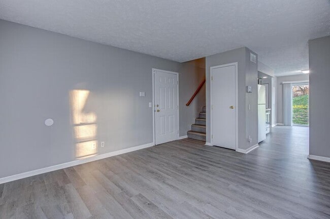 Building Photo - 301 Fair St