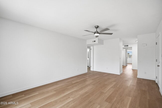 Building Photo - 2844 E Marconi Ave