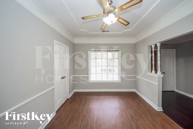 Foto del edificio - 7115 Falls Hollow Cove