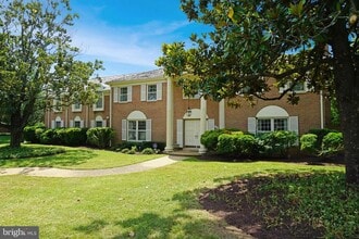 Building Photo - 6209 Stoneham Ln