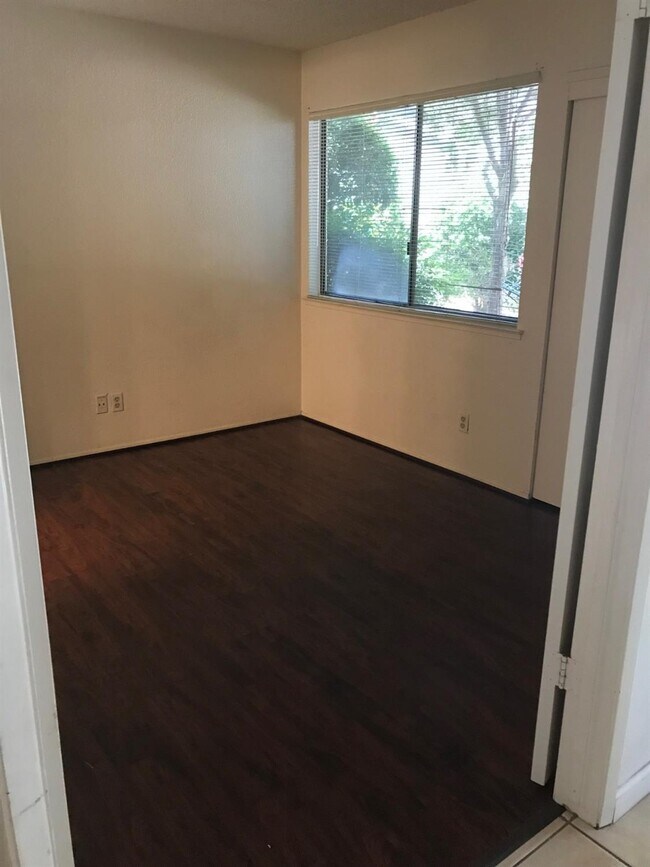 Foto del edificio - 4767 N Cedar Ave
