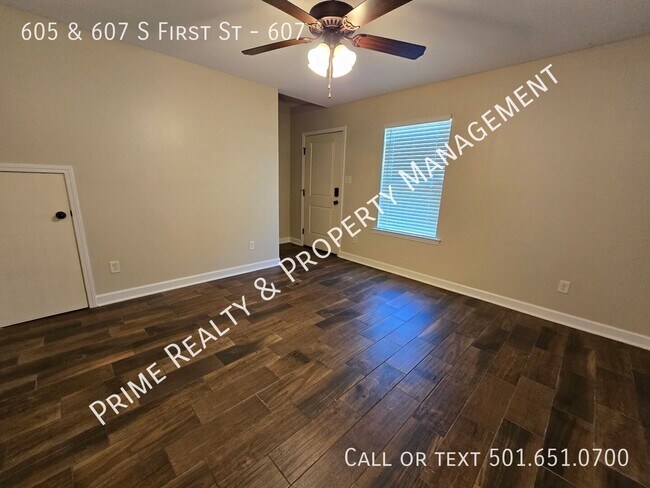 Foto del edificio - 605-607 S 1st St