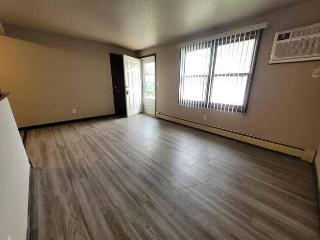 Foto del edificio - 523 Spinnaker Ln