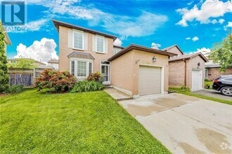 Building Photo - 2139 Hunt Crescent