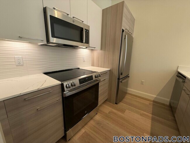 Foto del edificio - 1079 Commonwealth Ave